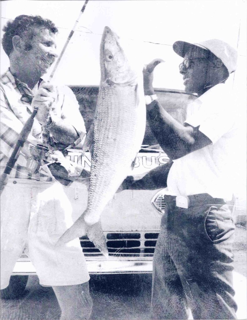 40-year-old Record Bonefish Catch in Bimini © John Bell